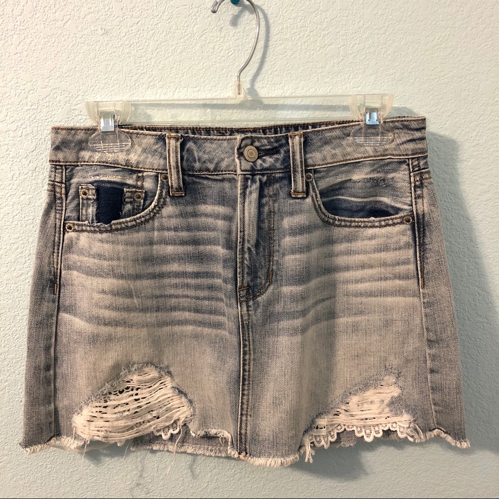 ❌ SOLD via Curtsy - American Eagle Mini Skirt